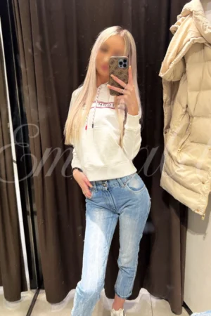 Alternative view of Azemina 180€